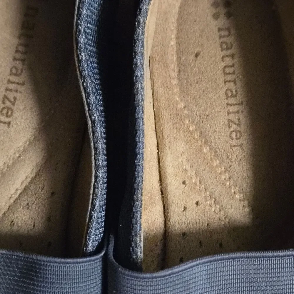 Naturalizer Gray Woven Flats